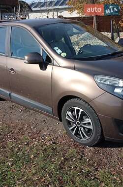 Мінівен Renault Scenic 2010 в Коломиї