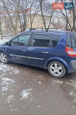Минивэн Renault Scenic 2003 в 