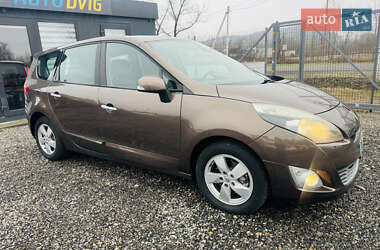 Минивэн Renault Scenic 2011 в Иршаве