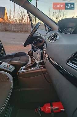 Мінівен Renault Scenic 2015 в Дунаївцях