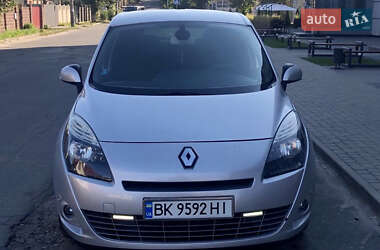 Минивэн Renault Scenic 2010 в Здолбунове