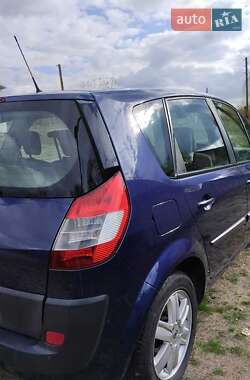 Минивэн Renault Scenic 2005 в 