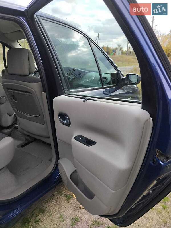 Минивэн Renault Scenic 2005 в Полтаве