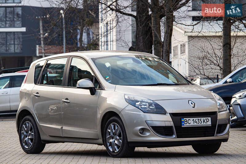 Renault Scenic 2011