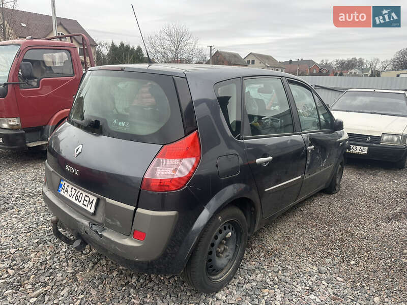 Мінівен Renault Scenic 2005 в 