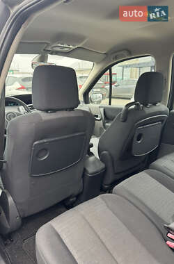 Минивэн Renault Scenic 2007 в Луцке