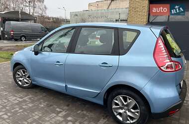 Хэтчбек Renault Scenic 2011 в Миргороде