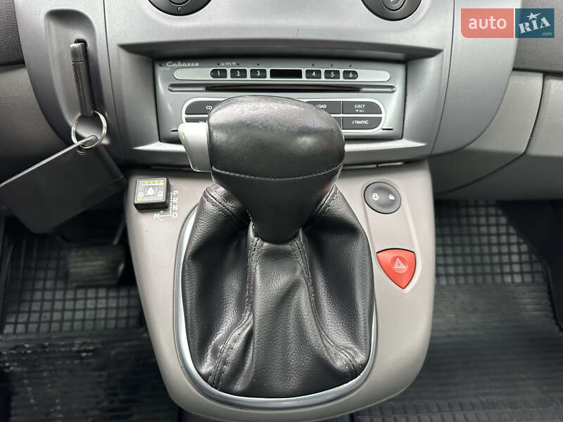 Минивэн Renault Scenic 2007 в Киеве