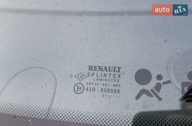 Мінівен Renault Scenic 2004 в Звягелі