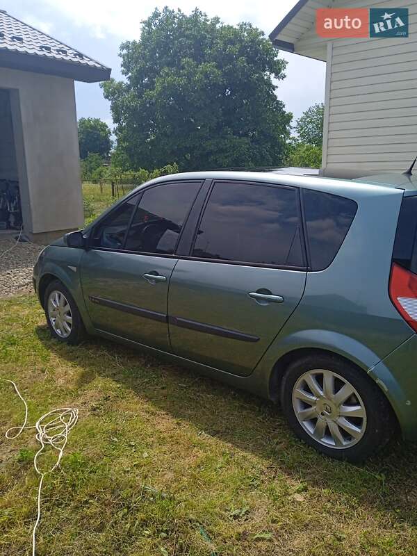 Минивэн Renault Scenic 2006 в Калуше