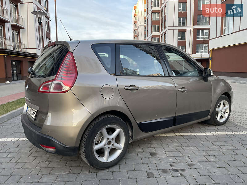 Мінівен Renault Scenic 2009 в Івано-Франківську