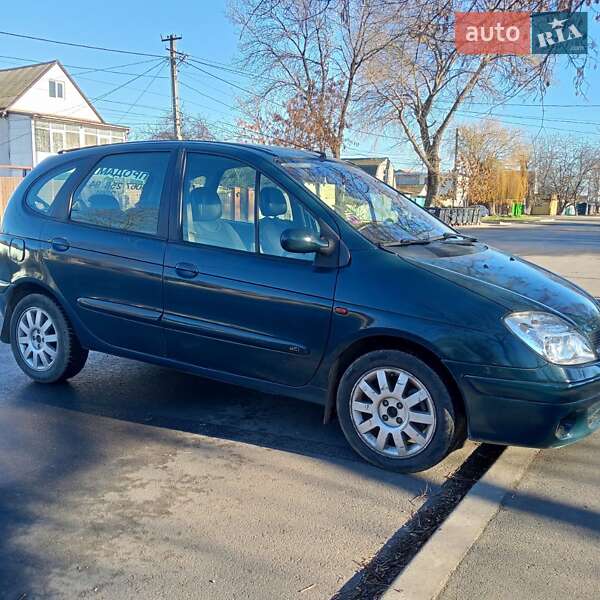 Мінівен Renault Scenic 2001 в 