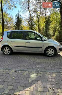Минивэн Renault Scenic 2006 в 