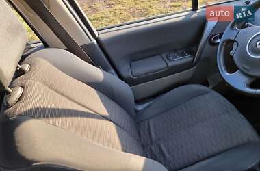 Мінівен Renault Scenic 2006 в Луцьку