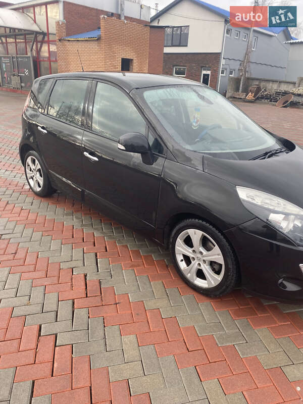 Минивэн Renault Scenic 2010 в Белой Церкви