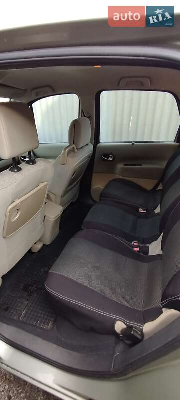 Минивэн Renault Scenic 2006 в Дергачах