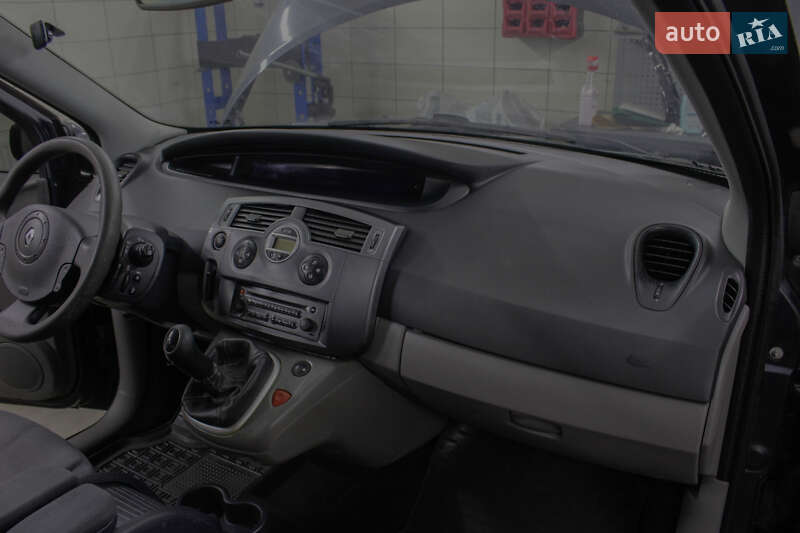 Мінівен Renault Scenic 2004 в Бердичеві