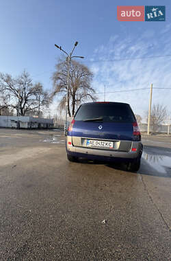 Минивэн Renault Scenic 2004 в 
