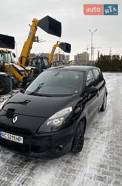 Мінівен Renault Scenic 2010 в Луцьку