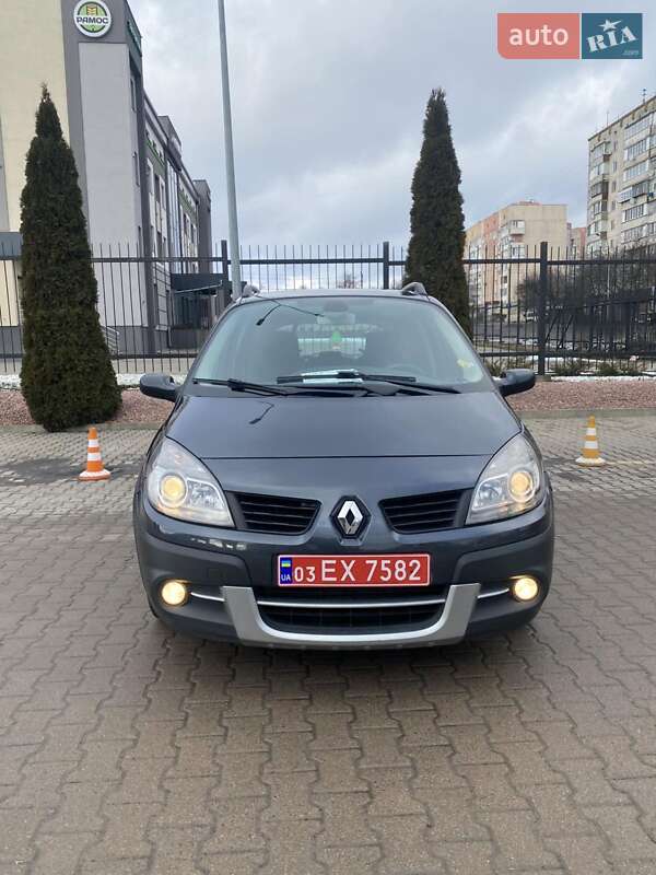 Минивэн Renault Scenic 2008 в Млинове