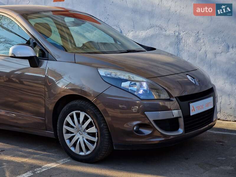 Минивэн Renault Scenic 2010 в Одессе