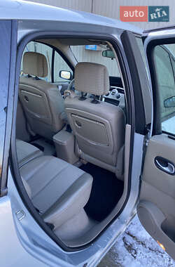 Минивэн Renault Scenic 2004 в 