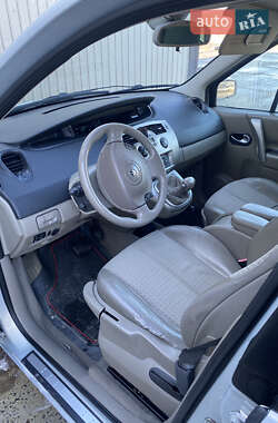 Минивэн Renault Scenic 2004 в 