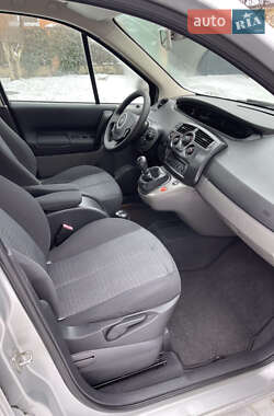 Мінівен Renault Scenic 2007 в Луцьку