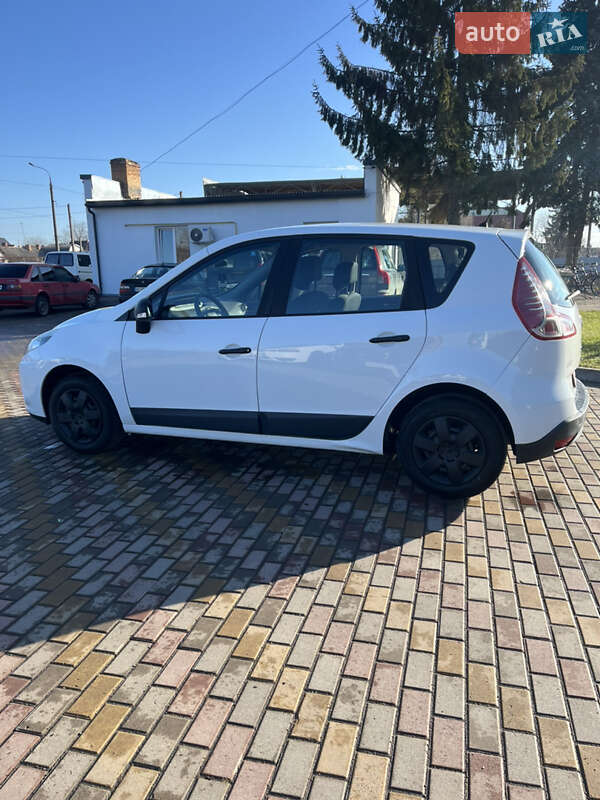 Мінівен Renault Scenic 2010 в Луцьку