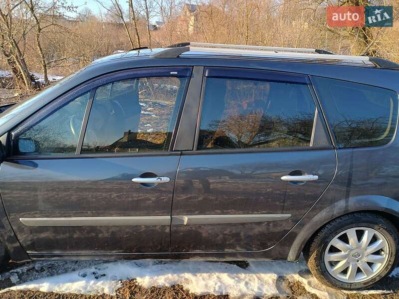Минивэн Renault Scenic 2007 в Городке