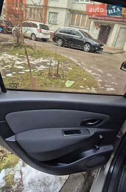 Минивэн Renault Scenic 2009 в 