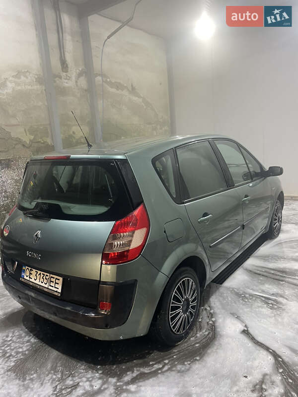 Минивэн Renault Scenic 2006 в Вижнице