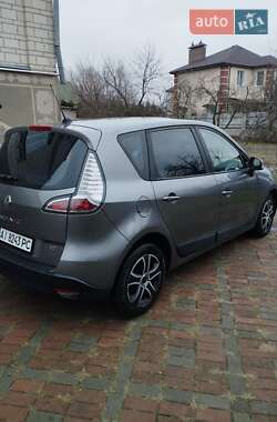 Минивэн Renault Scenic 2013 в 