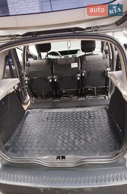 Минивэн Renault Scenic 2013 в 