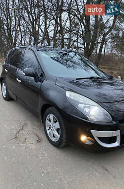 Минивэн Renault Scenic 2009 в Борисполе