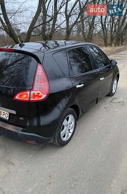 Минивэн Renault Scenic 2009 в Борисполе