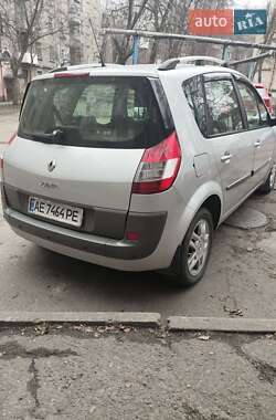 Минивэн Renault Scenic 2005 в Каменском