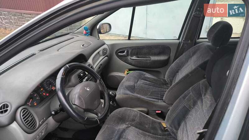 Минивэн Renault Scenic 2001 в Житомире