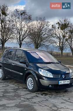 Минивэн Renault Scenic 2004 в Владимире