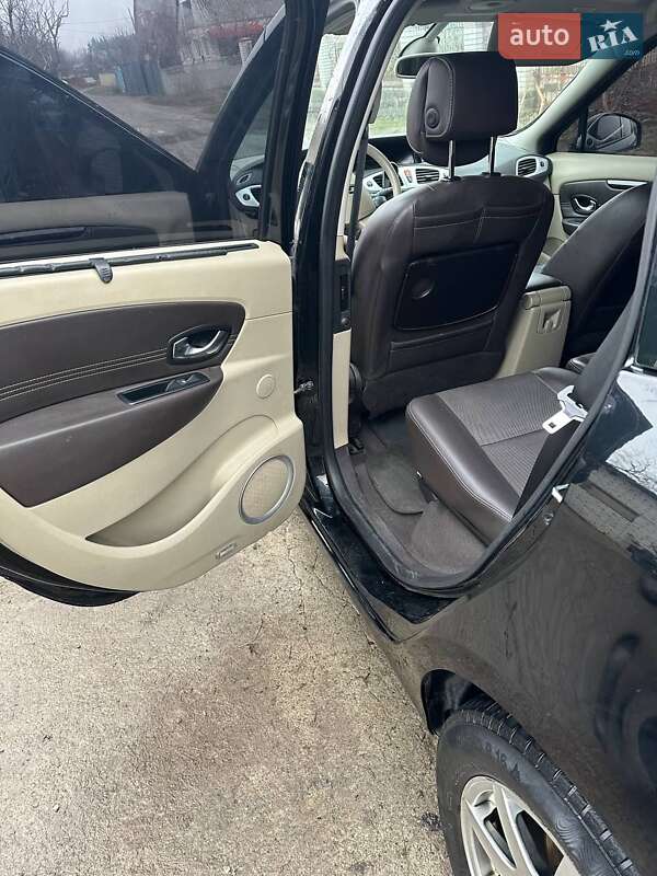 Минивэн Renault Scenic 2010 в Новых Санжарах фото 13 Минивэн Renault Scenic 2010 в Новых Санжарах