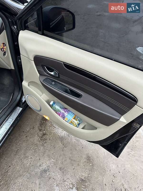 Минивэн Renault Scenic 2010 в Новых Санжарах