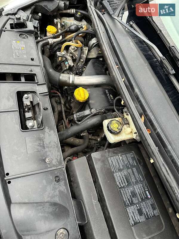 Минивэн Renault Scenic 2010 в Новых Санжарах