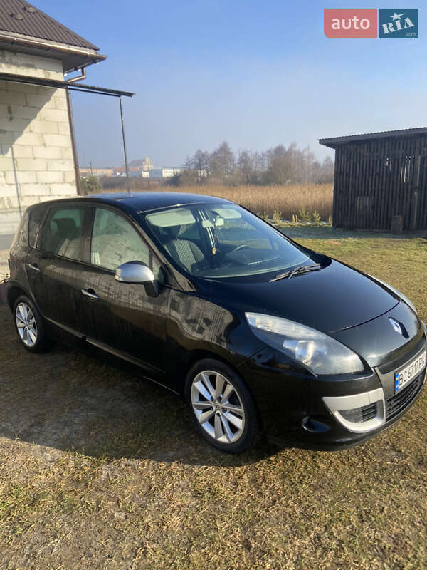 Минивэн Renault Scenic 2010 в Жовкве