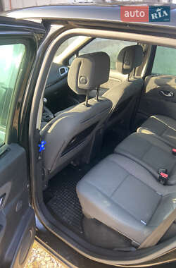 Минивэн Renault Scenic 2010 в 