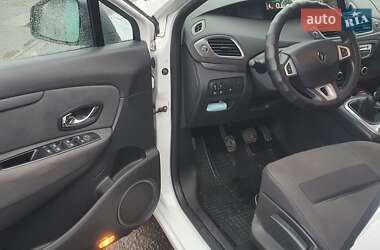 Минивэн Renault Scenic 2011 в 
