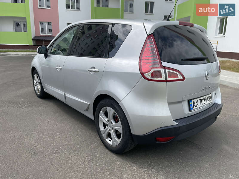 Минивэн Renault Scenic 2011 в Харькове