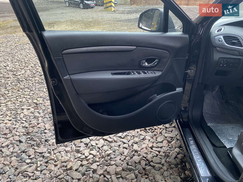 Минивэн Renault Scenic 2016 в Луцке