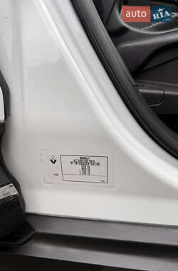Минивэн Renault Scenic 2017 в 