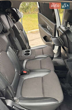 Минивэн Renault Scenic 2017 в 