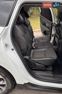 Минивэн Renault Scenic 2017 в 